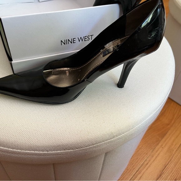 Nine West - Black Patent Leather -Size 7.5 - Picture 9 of 9